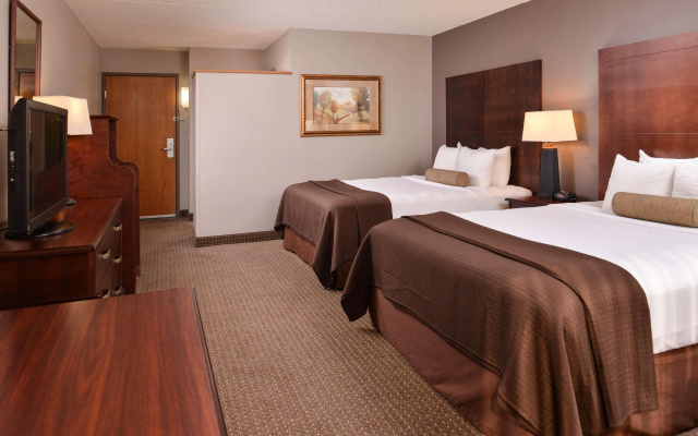 Best Western Plus Kelly Inn
