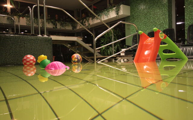 Hotel Yacht Wellness & Business