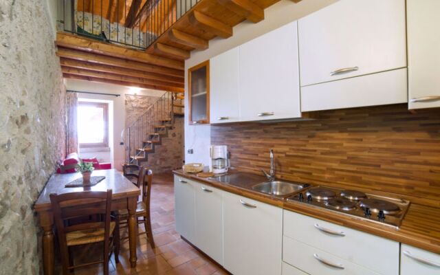 Borgo Alba Chiara 26513