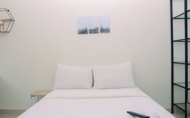 Best and Stylish Studio Unit Springlake Summarecon Apartment