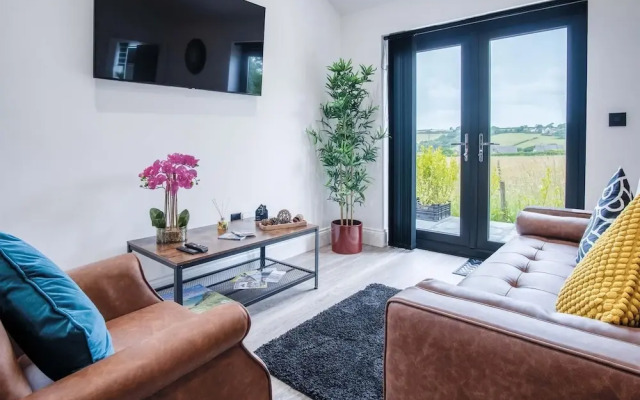 The Shack - 1 Bedroom - Cosheston