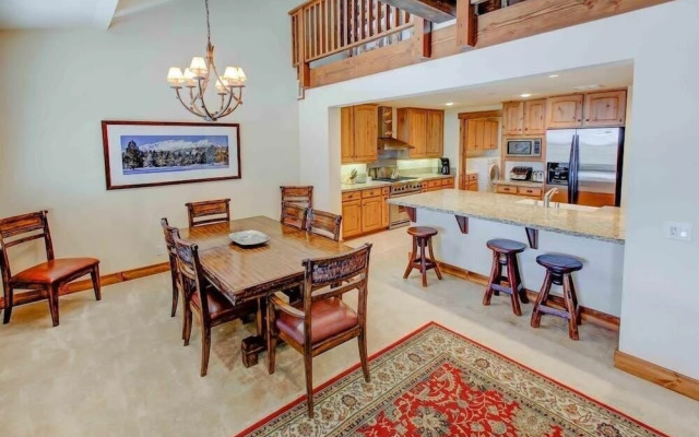 The Lodges 1114 - Two Bedroom Condo