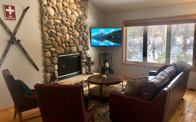 Mountain Harbor #216 3 Bedroom Condo