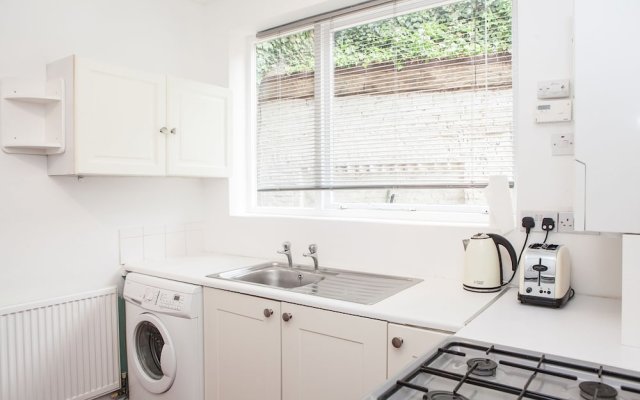 Lovely 1 Bed Self-Contained Flat in Greenwich