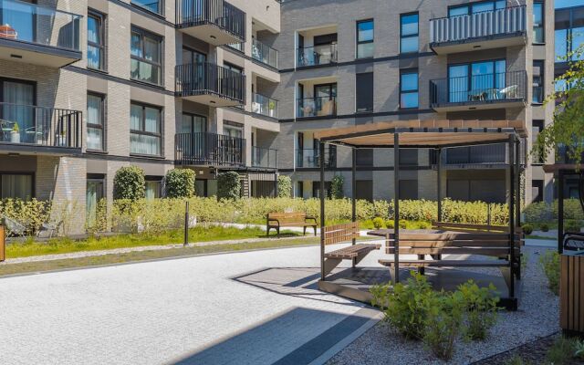 Lux Nadmotlawie Apartments by Renters