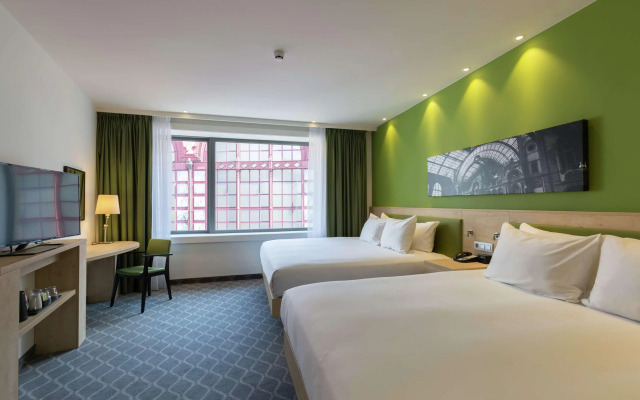 Hampton by Hilton Antwerp Central Station