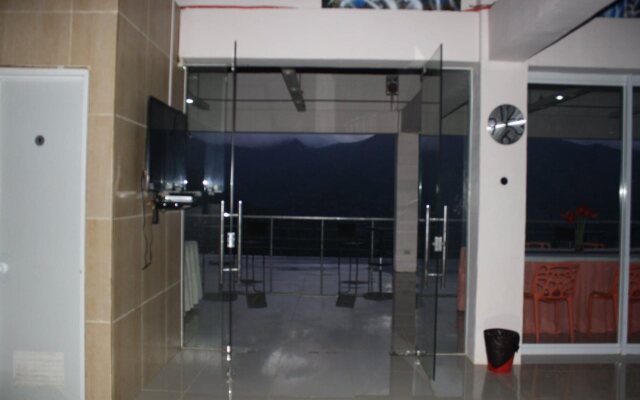 Pineridge Bucari Mountain Resort