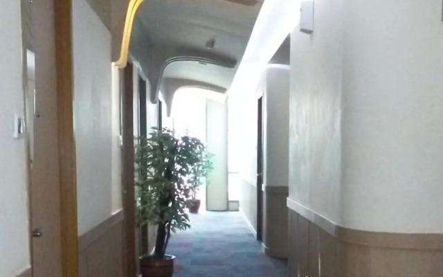 Business Hotel Tomang