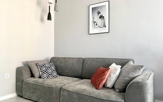 Девушка и Журавль