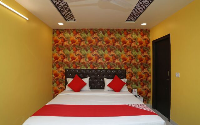 OYO 22697 Richa Grand Inn