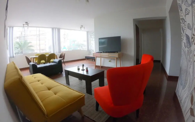 Large Apartment in Miraflores - Up to 12