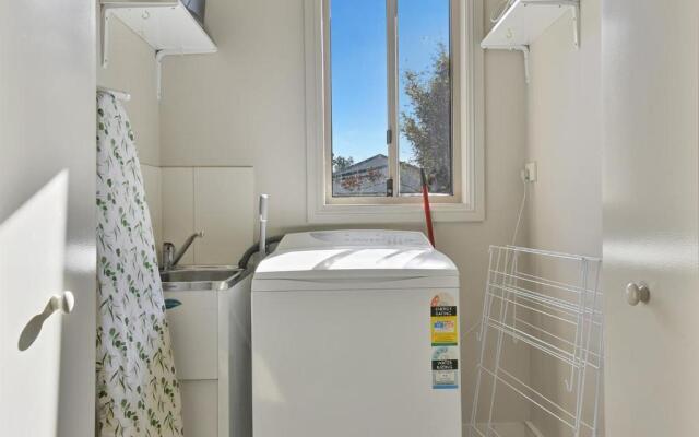 Terrific Taloumbi, Cosy & Spacious, Free Wifi