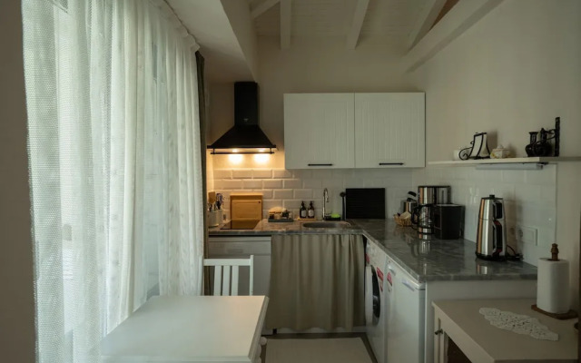 Sedirli Ev Alacati