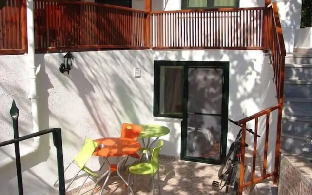 Orhan Kutbay'in Evi Turyolu Cafe Pansiyon