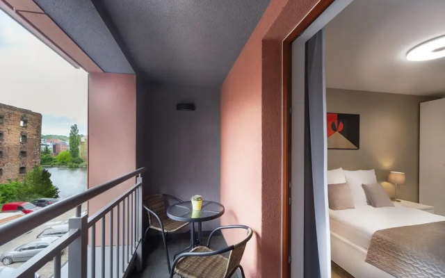 Waterlane Island Old Town by Renters