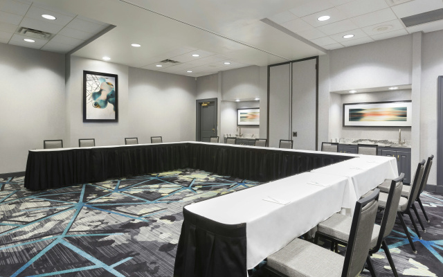 Embassy Suites by Hilton Orlando Airport
