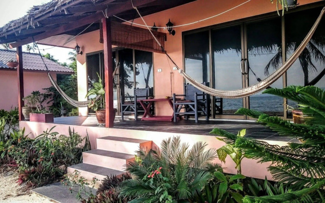 Papillon Bungalows