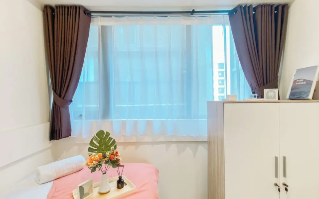 Homey And Spacious 2Br At Meikarta Apartment