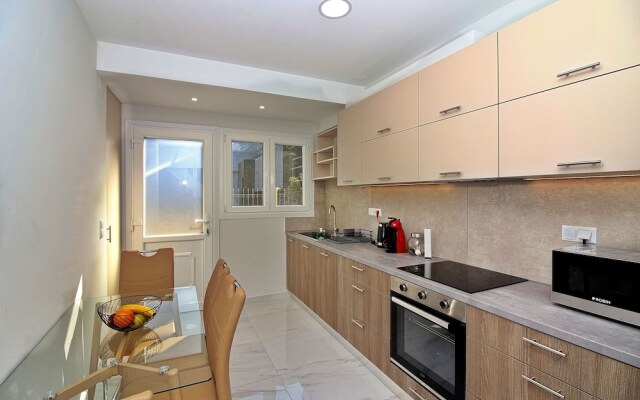 Garitsa Gem Suite