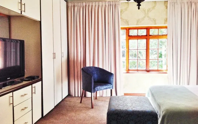 Plattekloof Residence | Island Letting