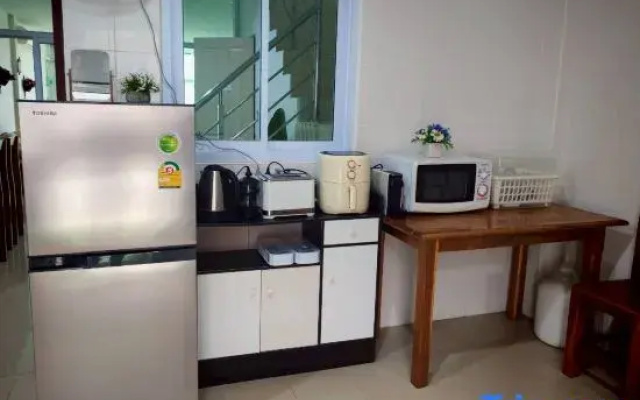 Little Charlie's House Khanom