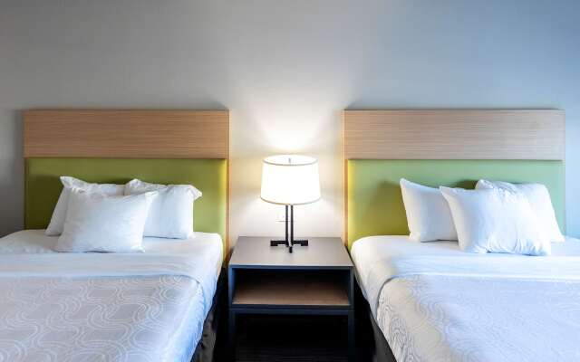 Country Inn & Suites by Radisson, Appleton Airport - Fox River Mall Area