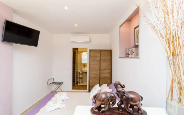Apartment & Room Lady O