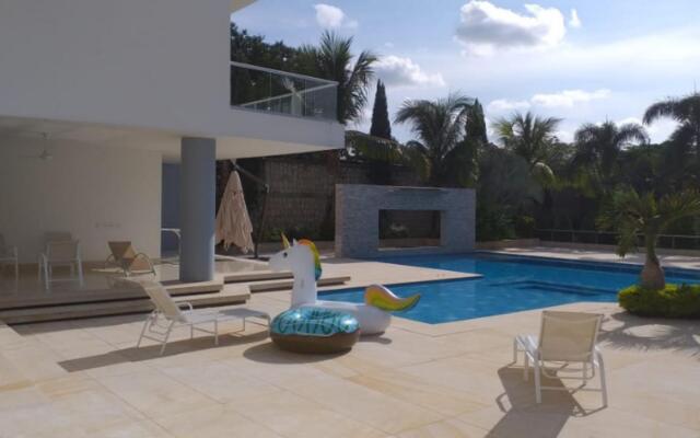 Casa vacacional en Girardot para familias