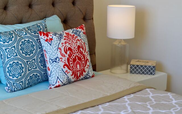 Selvanova 3 bedroom Condo & Casa Club