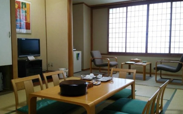 Tateyama Yoshimine Hot Spring Tateyama Green Park Yoshimine – Guest Rooms – Tateyama