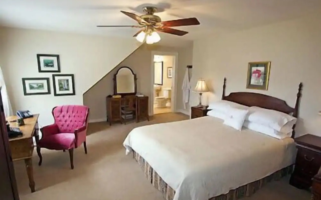 DesBarres Manor Inn