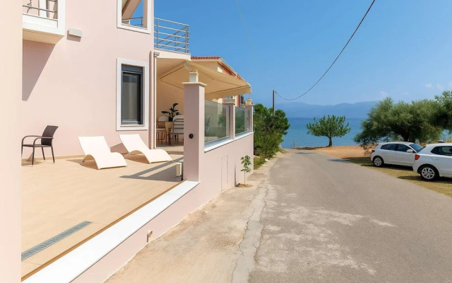 La Casa Rosa Seaside Getaway