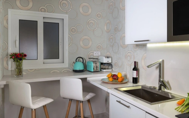 Acropolis Junior Suite