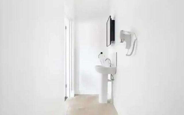 Kunda House JQ- Apt 5