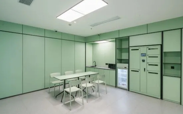 Hi Inn Hotel (Shanghai Baoshan Chengshi Gongyeyuan)