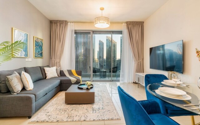 Luxurious 1B With Opera & fountains views