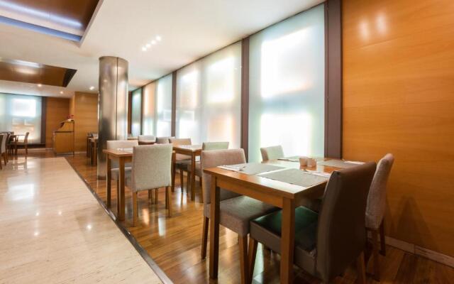 Eurostars Cristal Palace