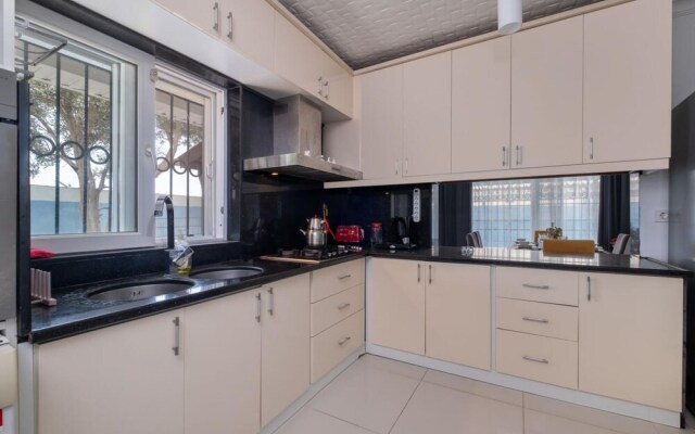 Capacious Villa With Private Pool in Antalya