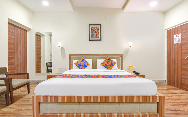 Fabhotel Royal Icon