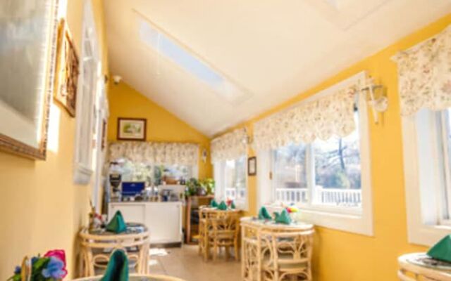 Friendly City Inn Bed & Breakfast