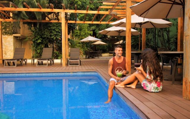 Maya Tulipanes Express