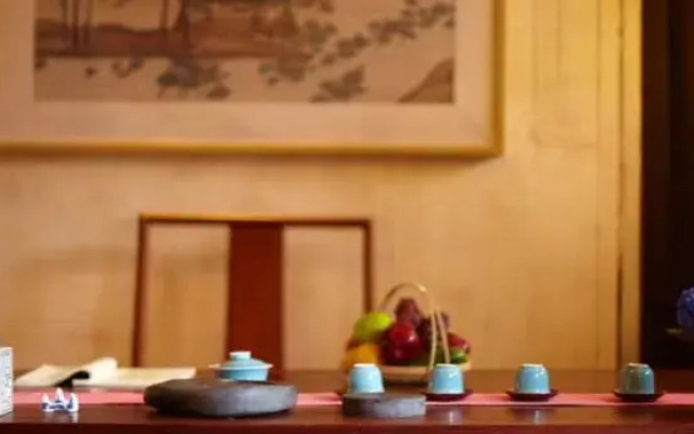 Kaiyuan Hotel · Seabirds