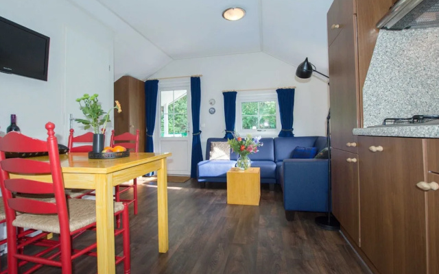 Charming Lodge in Staphorst With Pool Access