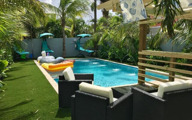 Tropical Garden Bungalow B