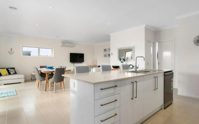 Rosebay Walk To The Foreshore