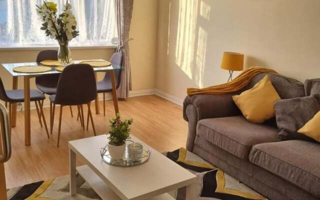 Captivating 2-bed Apartment in Belvedere