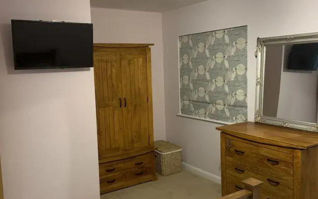Central Beverley 4-bedroom Townhouse
