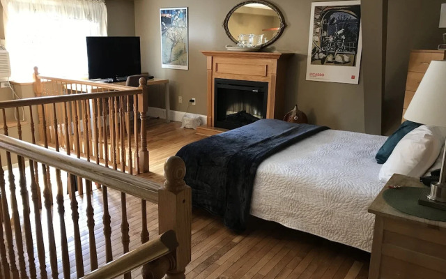 Leaside Manor by The Leaside Group