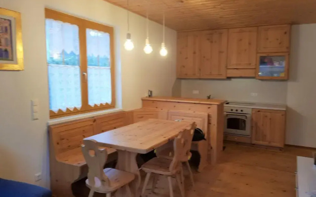 Bright Apartment Near Thermal Springs