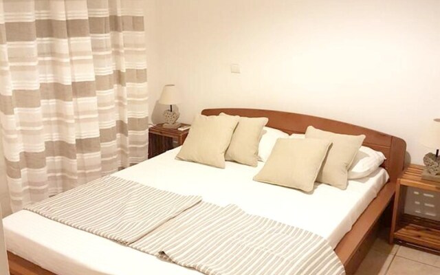 Apartment with One Bedroom in Les Trois Bassins, with Wonderful Sea View, Furnished Balcony And Wifi